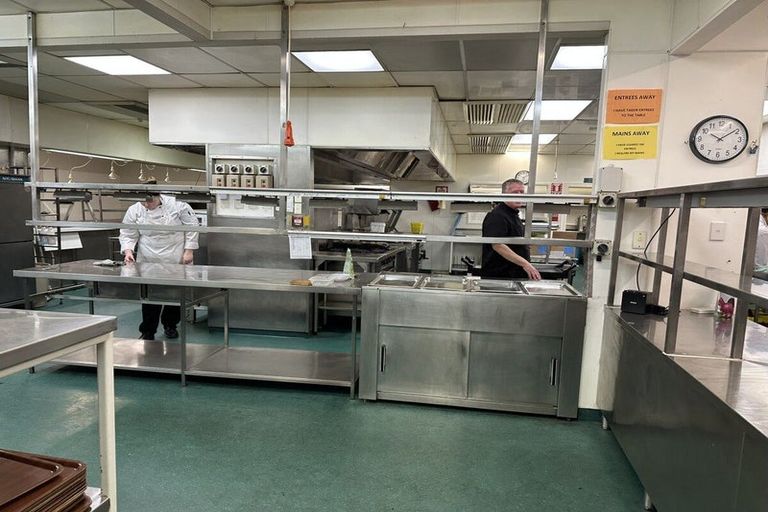 Photo of property in 4 Henwood Road, Mangere East, Auckland, 2024