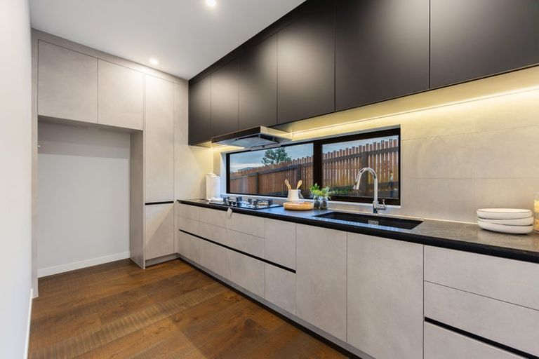 Photo of property in 3 Waitai Close, Long Bay, Auckland, 0630