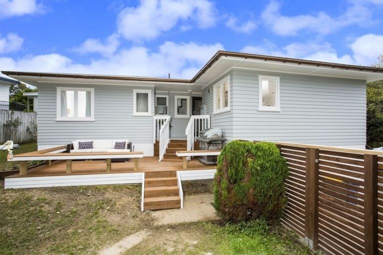 Photo of property in 1/97 Eskdale Road, Birkdale, Auckland, 0626