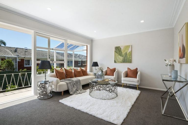 Photo of property in 1/5 Onepoto Road, Hauraki, Auckland, 0622