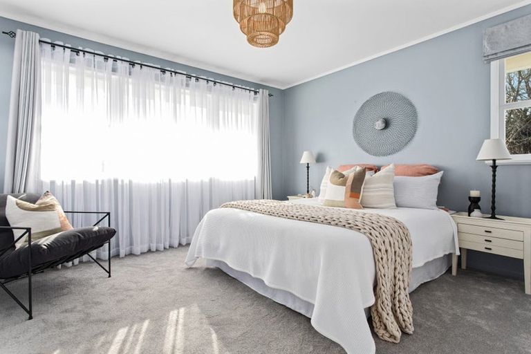 Photo of property in 1a Hikurangi Street, Te Atatu Peninsula, Auckland, 0610