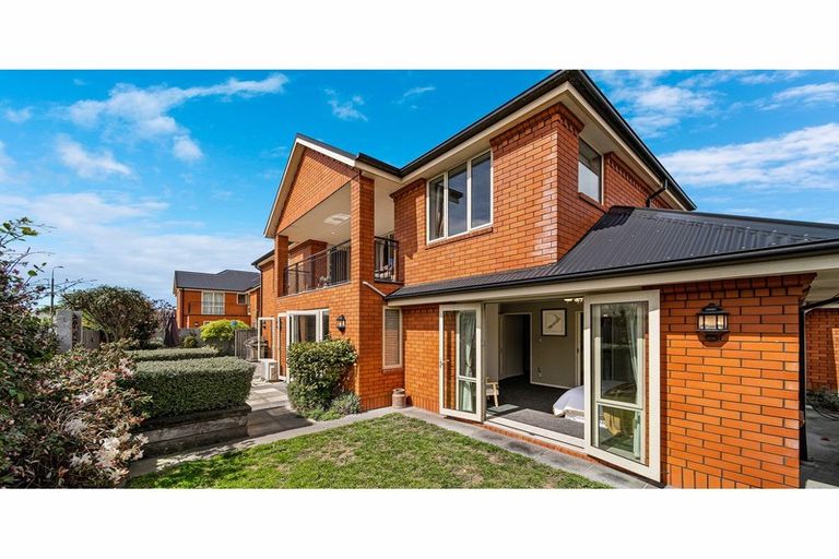 Photo of property in 20a Wharenui Road, Upper Riccarton, Christchurch, 8041