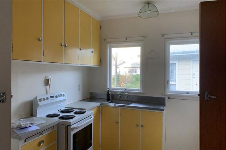 Photo of property in 34 Chaucer Road South, Hospital Hill, Napier, 4110