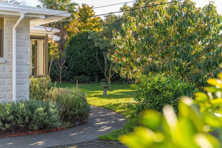 Photo of property in 12 Papawai Road, Greytown, 5712