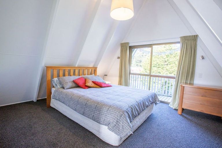 Photo of property in 9 Moore Street, Ohakune, 4625