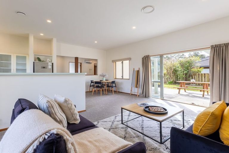 Photo of property in 14b Realm Drive, Paraparaumu, 5032