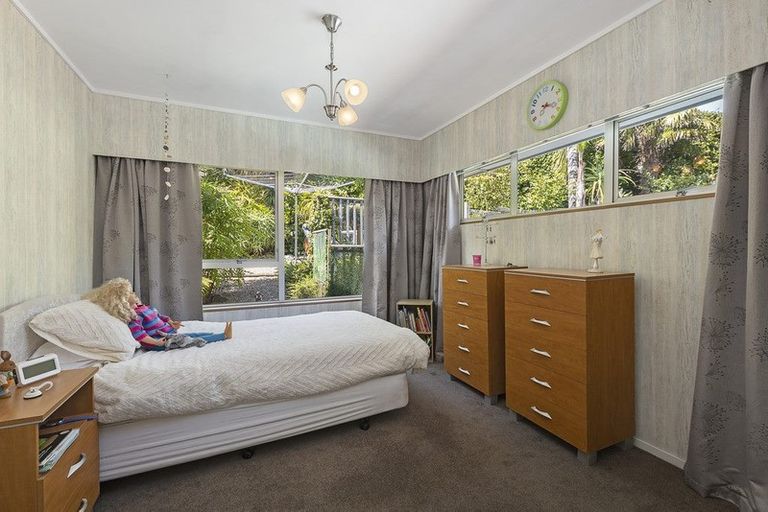 Photo of property in 10 Ponui Place, Mairangi Bay, Auckland, 0630