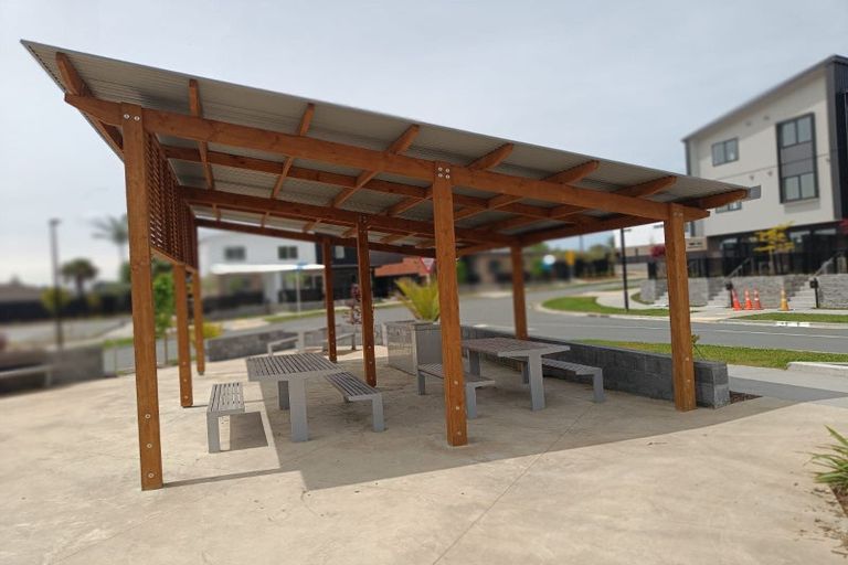 Photo of property in 37 Jabuka Street, Glen Eden, Auckland, 0602