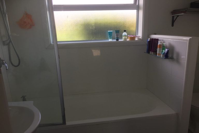 Photo of property in 33 Colwyn Street, Bryndwr, Christchurch, 8053
