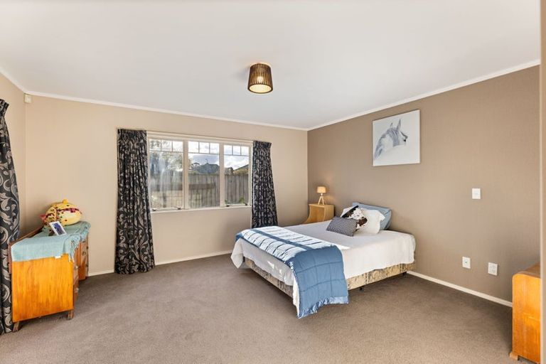 Photo of property in 12 Washington Parade, Milson, Palmerston North, 4414