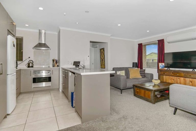 Photo of property in 15 Queen Street, Westport, 7825