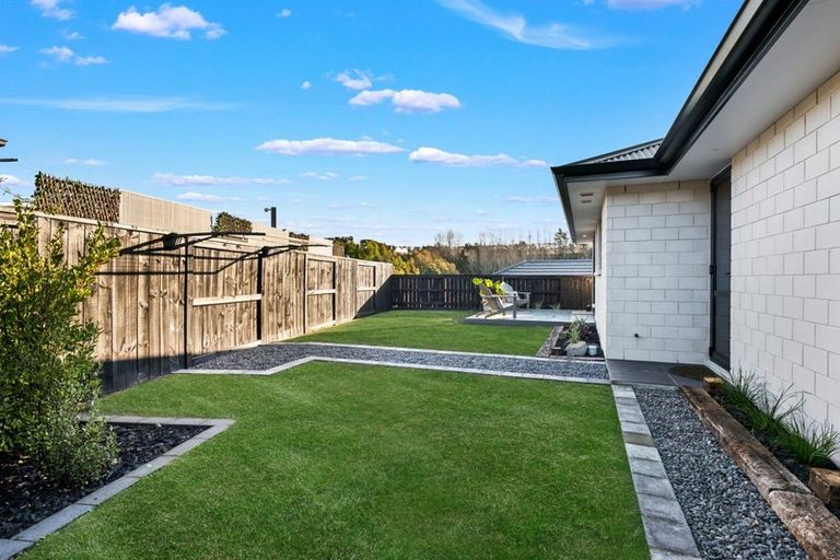 Photo of property in 318 Lakes Boulevard, Pyes Pa, Tauranga, 3112