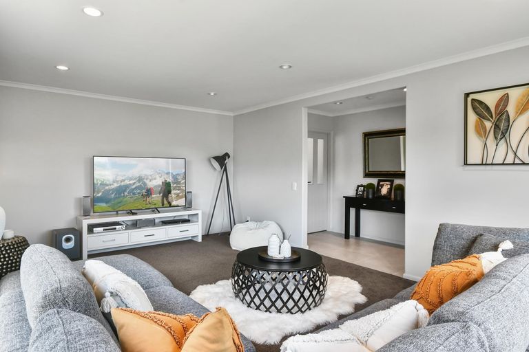 Photo of property in 10 Bayvista Drive, Karaka, Papakura, 2113