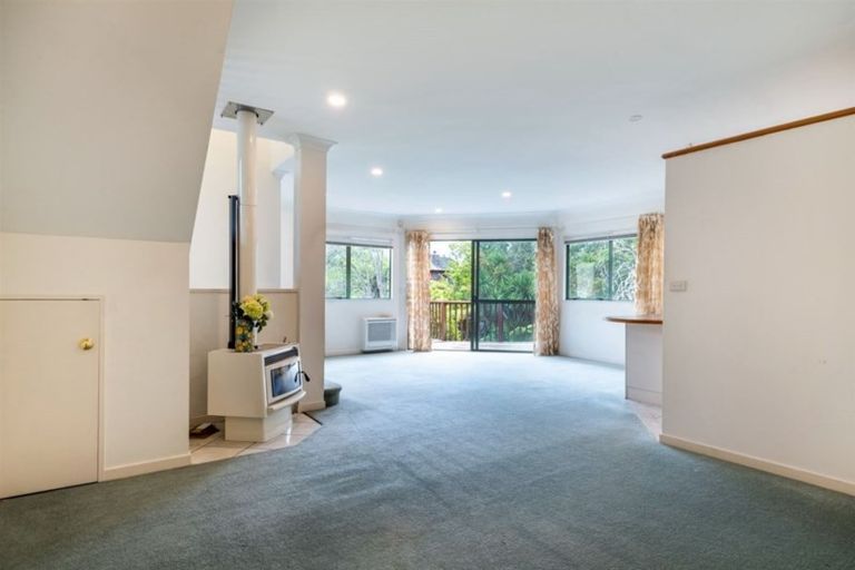 Photo of property in 55b Nui Mana Place, Te Atatu South, Auckland, 0610