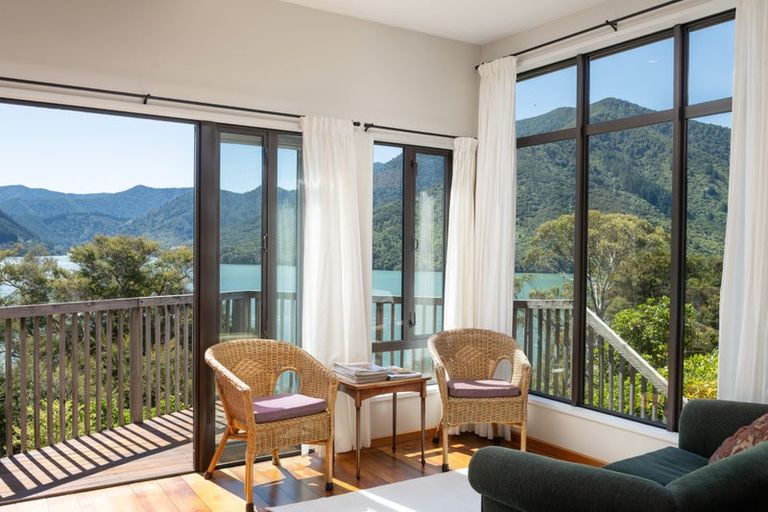 Photo of property in 542 Moetapu Bay Road, Moetapu Bay, Picton, 7282