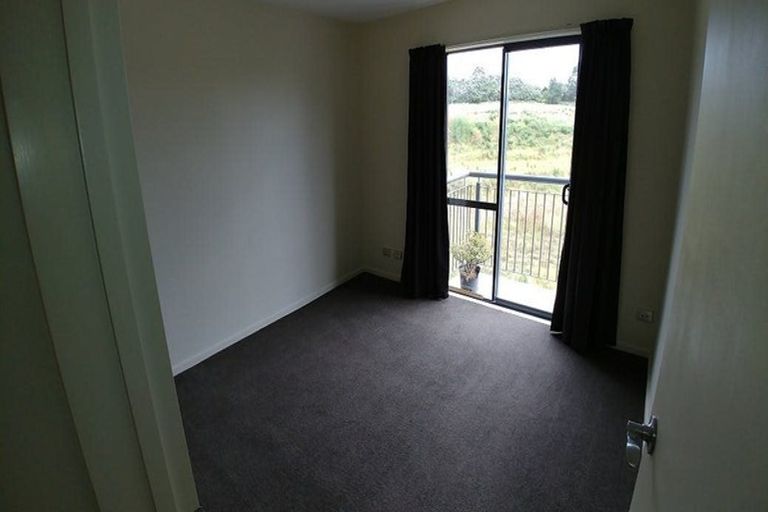 Photo of property in 4j/17 Crown Lynn Place, New Lynn, Auckland, 0600