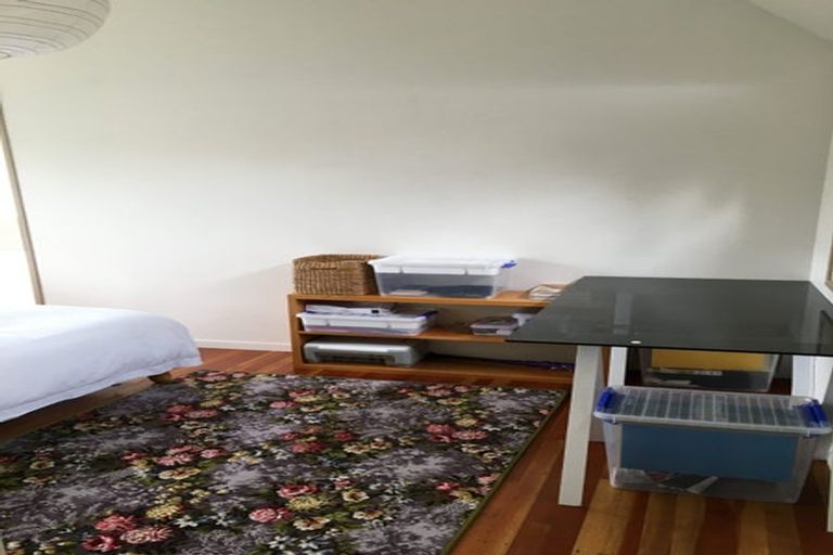 Photo of property in 22 Paramu Avenue, Birkdale, Auckland, 0626