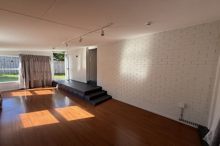 Photo of property in 3/142a Great South Road, Manurewa, Auckland, 2102