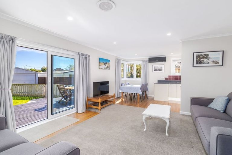 Photo of property in 11 Dix Street, Wigram, Christchurch, 8042