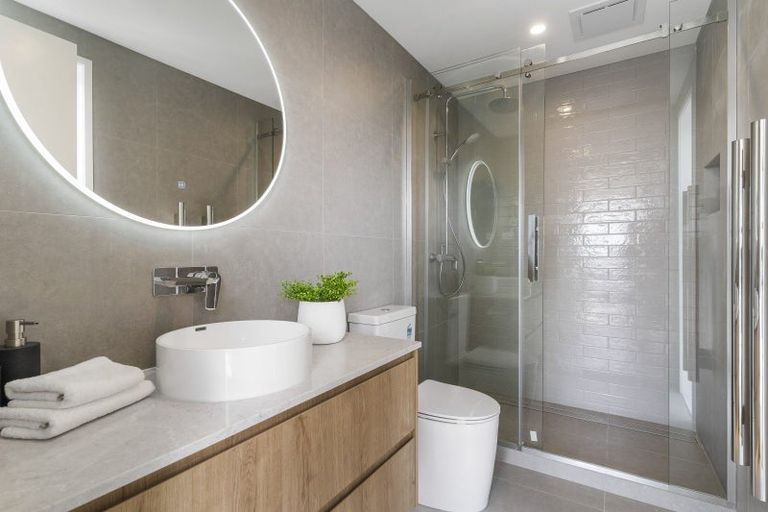Photo of property in 16a Killarney Street, Takapuna, 0622