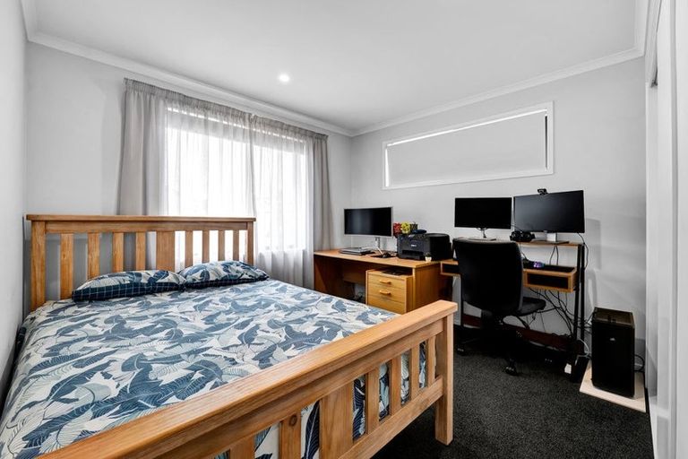 Photo of property in 24 Papawhero Drive, Bell Block, New Plymouth, 4312