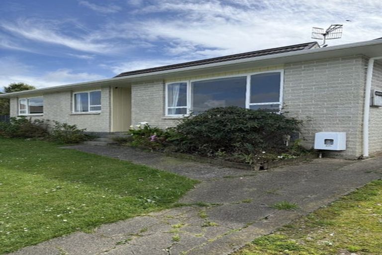 Photo of property in 16 Otira Grove, Kelson, Lower Hutt, 5010