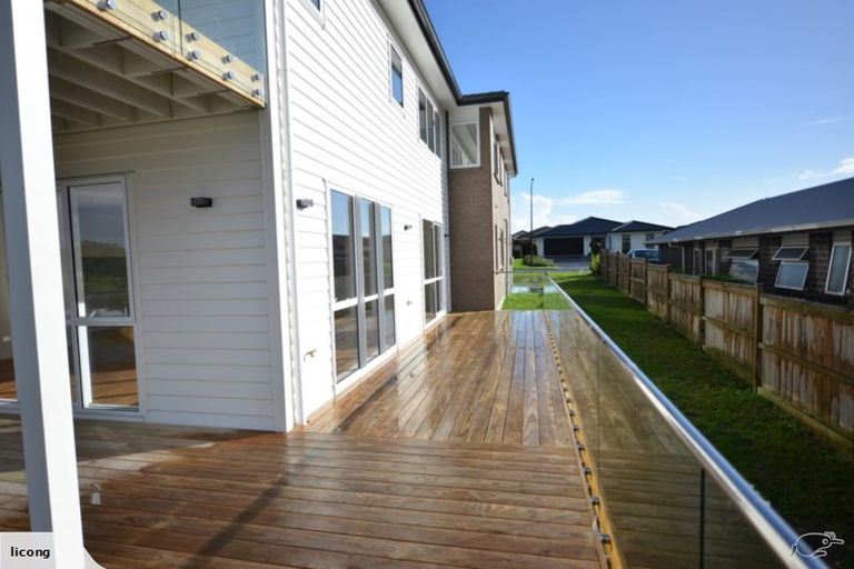 Photo of property in 94 Pohutukawa Parade, Riverhead, 0820