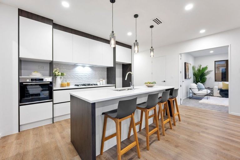 Photo of property in 32 Paparahi Place, Wainui, Silverdale, 0992
