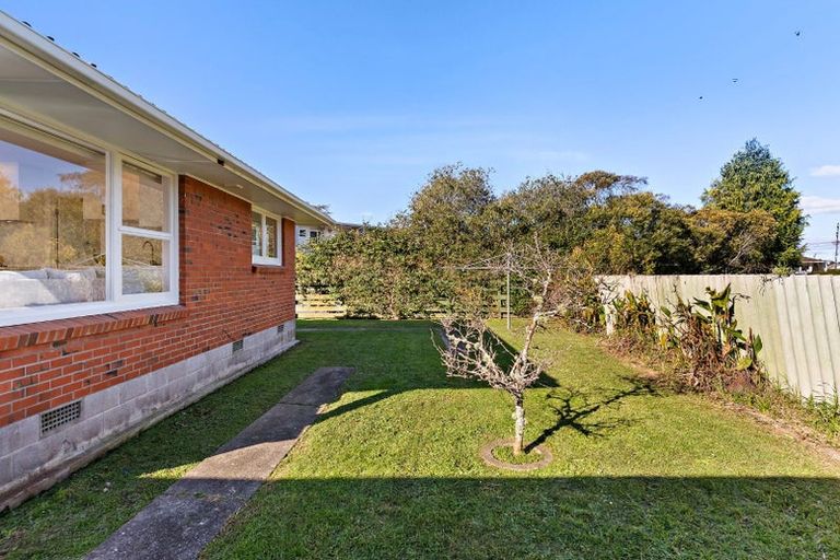 Photo of property in 2/34 Evelyn Place, Hillcrest, Auckland, 0627