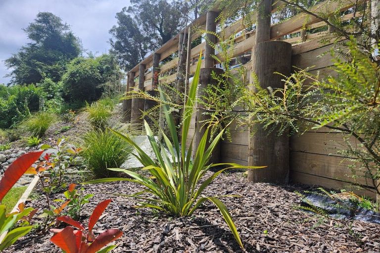 Photo of property in 71 Seddon Crescent, Whataupoko, Gisborne, 4010
