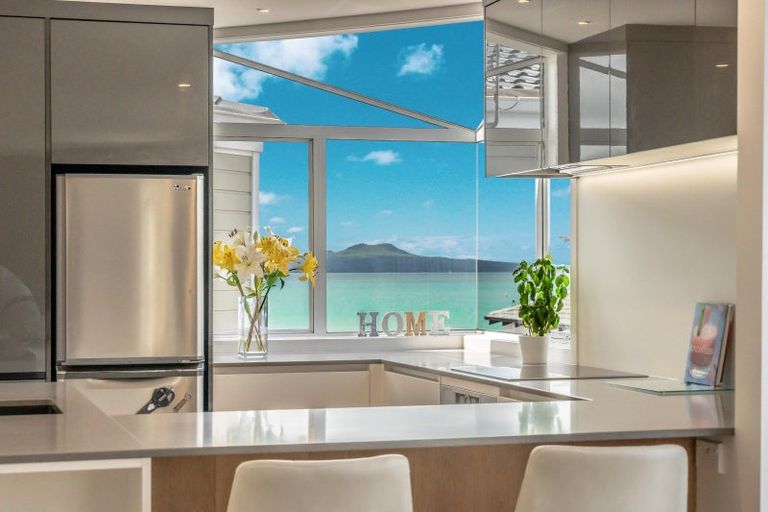 Photo of property in 1/28 Manly Esplanade, Browns Bay, Auckland, 0630