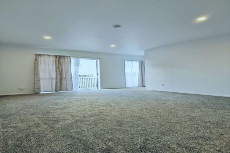 Photo of property in 2/38b Manuka Road, Glenfield, Auckland, 0629