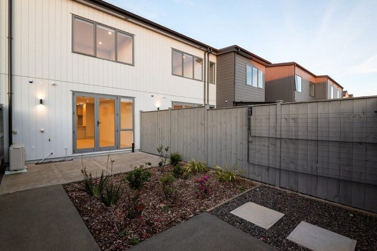 Photo of property in 141 Waituarua Drive, Takanini, Auckland, 2112