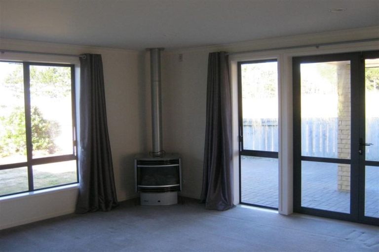 Photo of property in 64 Gibson Place, Papamoa Beach, Papamoa, 3118
