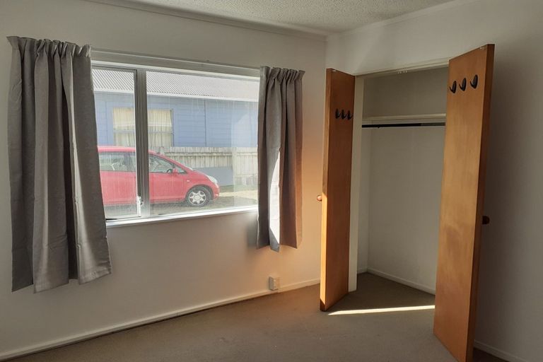 Photo of property in 192f1 Onepu Road, Lyall Bay, Wellington, 6022