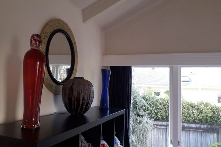 Photo of property in 9 Swansea Street, Khandallah, Wellington, 6035