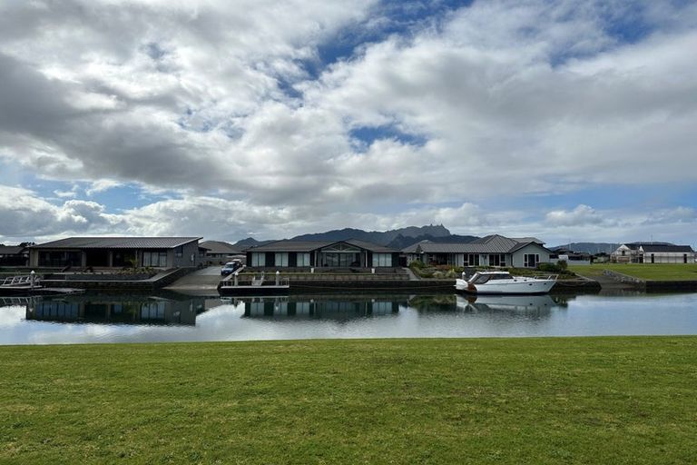 Photo of property in 29 Maturiki Drive, One Tree Point, 0118