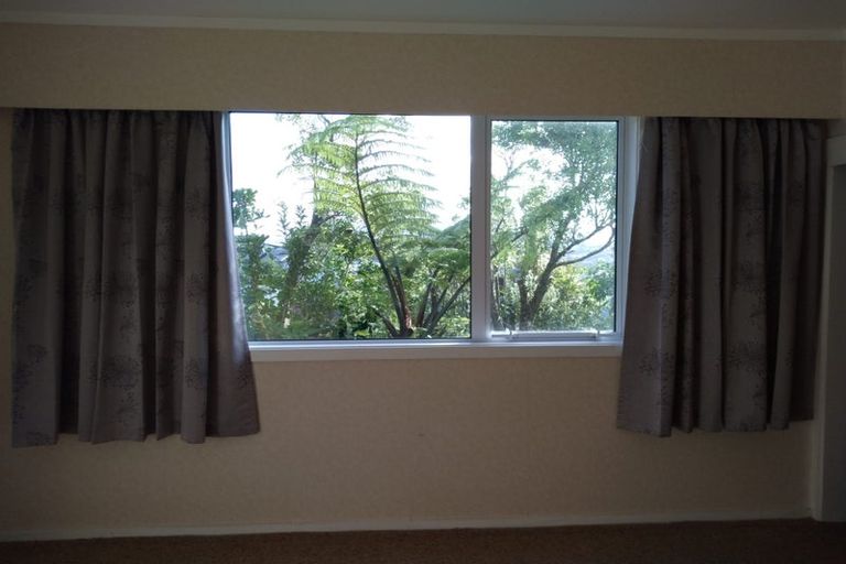 Photo of property in 85 Baylands Drive, Newlands, Wellington, 6037