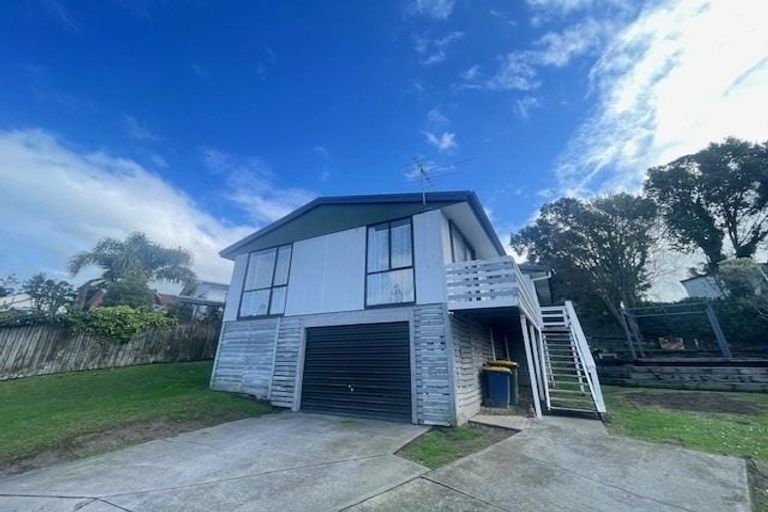 Photo of property in 7 Kearney Place, Massey, Auckland, 0614