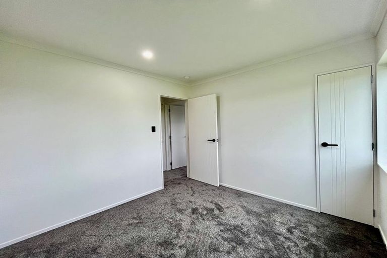 Photo of property in 8e Woburn Street, Mangere East, Auckland, 2024