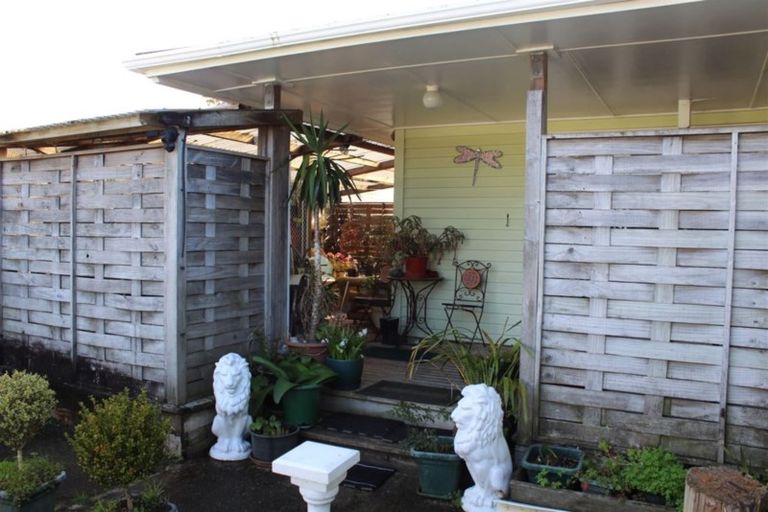 Photo of property in 8 Ogle Crescent, Te Kamo, Whangarei, 0112