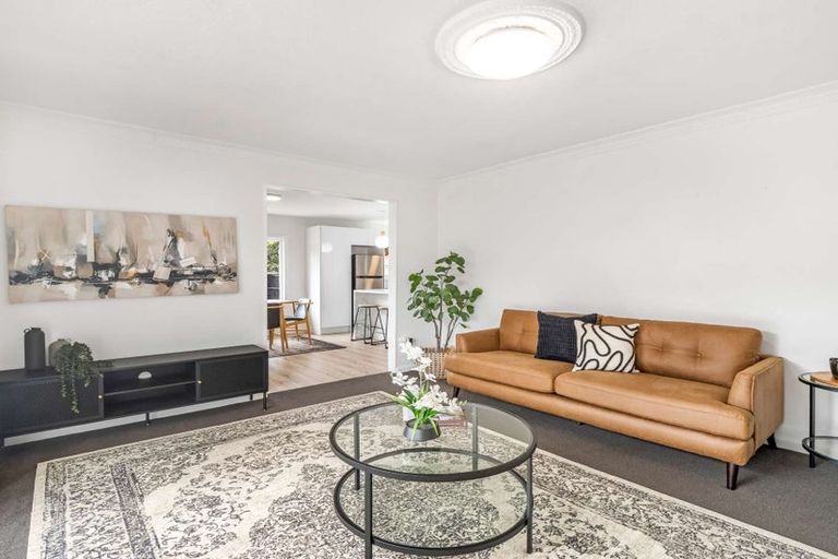 Photo of property in 94 Avondale Road, Avondale, Christchurch, 8061