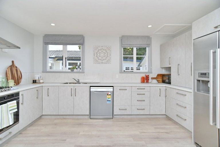 Photo of property in 18 Lionel Street, Avonside, Christchurch, 8061