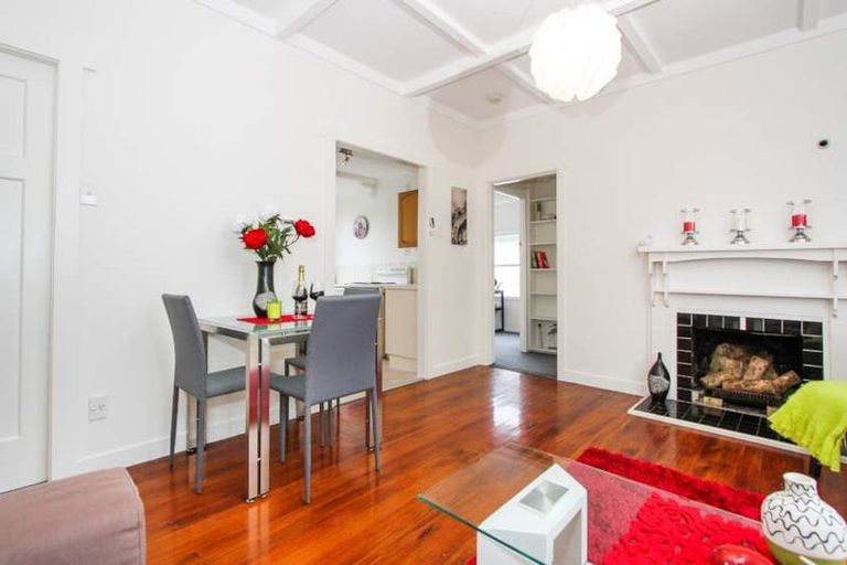 Photo of property in 57 James Laurie Street, Henderson, Auckland, 0612