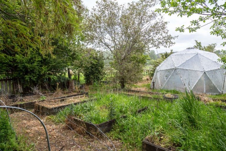 Photo of property in 2936 White Rock Road, Tuturumuri, Martinborough, 5782