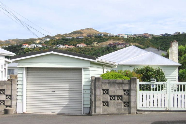 Photo of property in 92 Tiber Street, Island Bay, Wellington, 6023