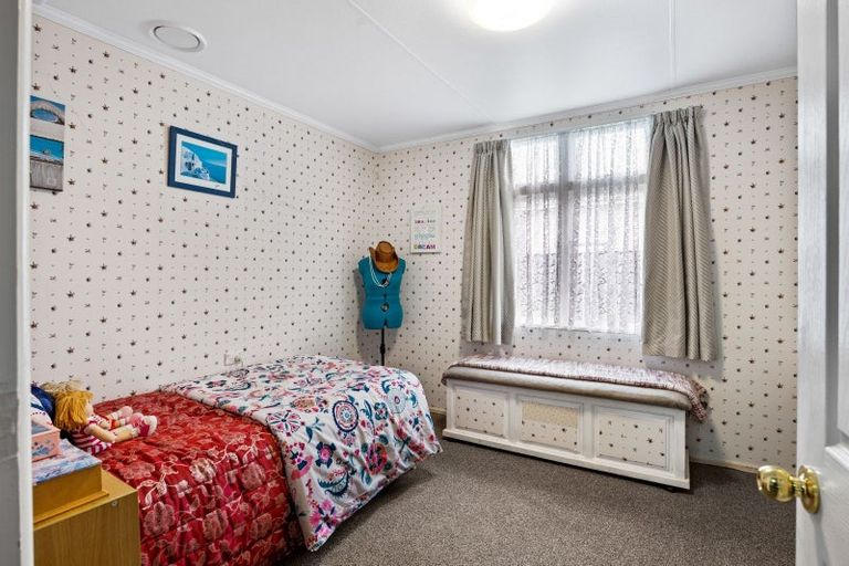 Photo of property in 23 Portia Street, Stratford, 4332