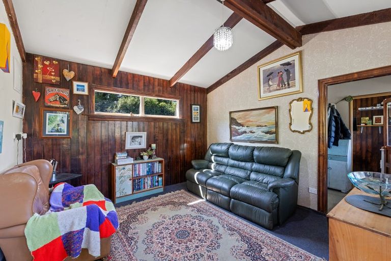 Photo of property in 31 Council Hill Road, Little River, 7591