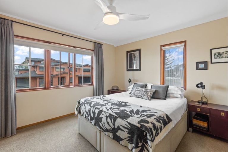 Photo of property in 6a Noel Avenue, Orewa, 0931