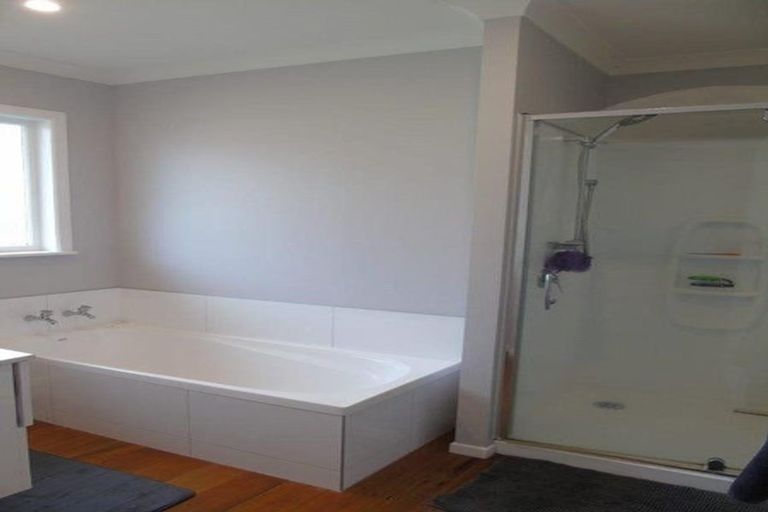 Photo of property in 8 Glen Alton Avenue, Paparangi, Wellington, 6037